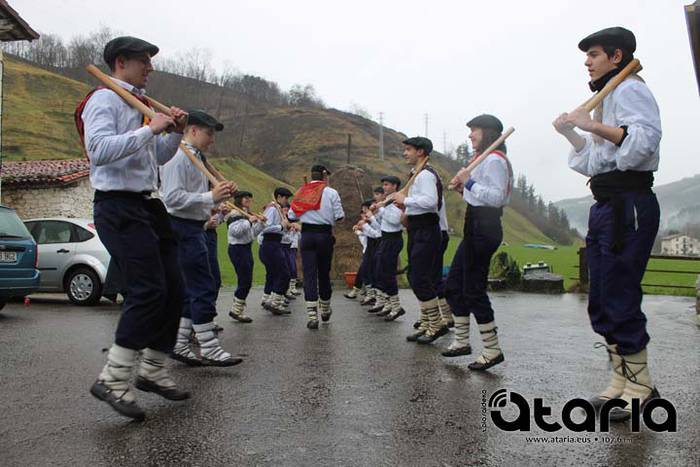 Talaiak tanten azpian ere da 11 1518353919350