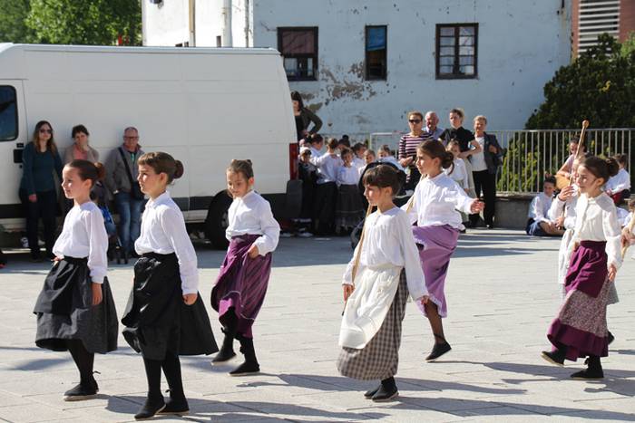 Suziria lehertzearekin bater 38 1494695754704