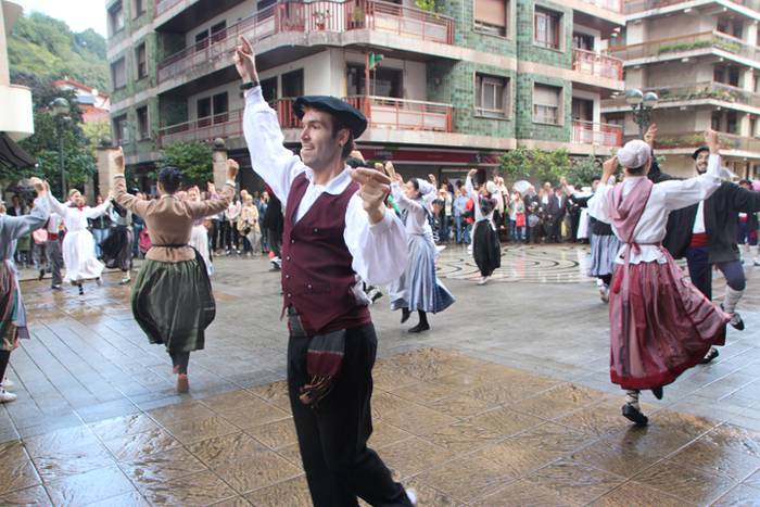 Udaberri Dantza Dezagun Tolo 72 1504963422241