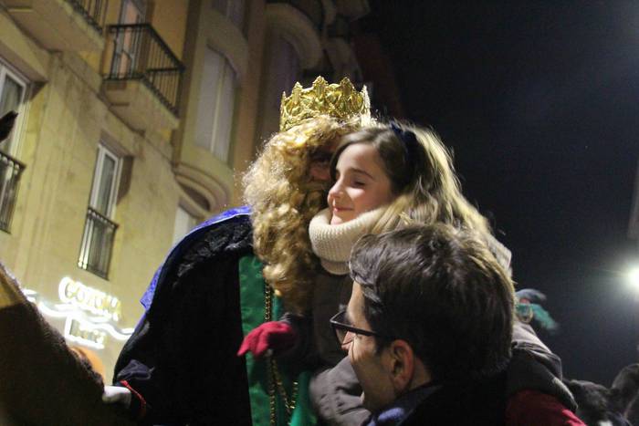 Errege magoen desfilea tolos 75 1546717663491