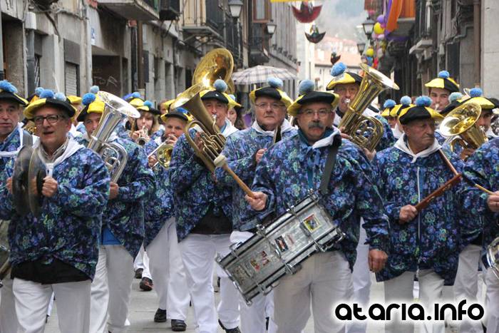 inauteriak 2016 zaldunita zezen plaza 14 1454867179025