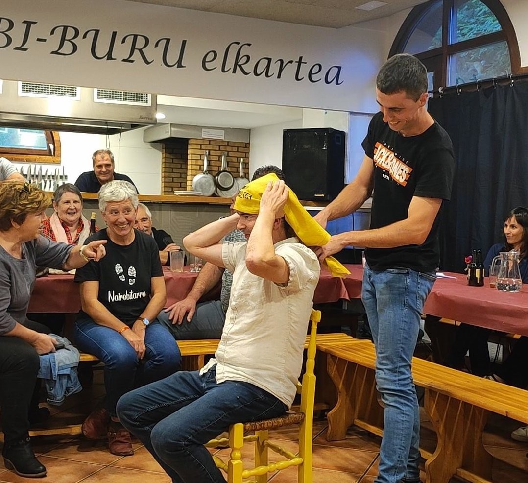 Jexux Mari Irazuk jantzi du zapia