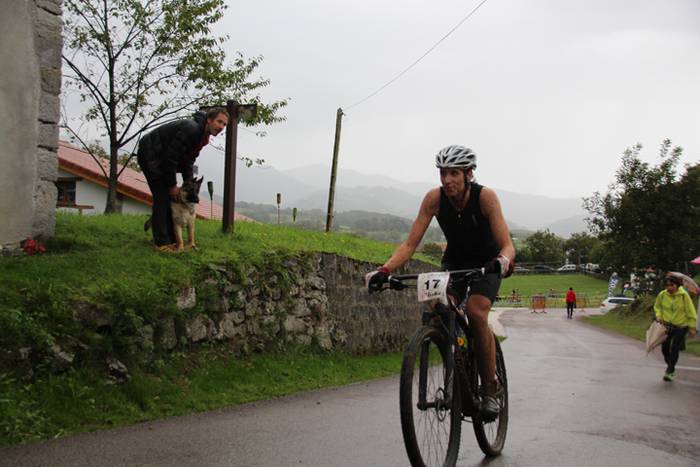 Lokaztuta Amasako XXIV. mendi duatloia 77 1477235818424