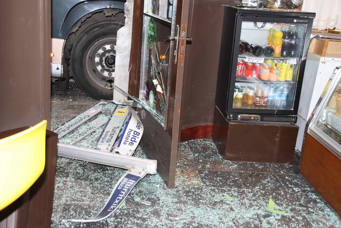 Tolosako hirubusak istripua  19 1642670955078