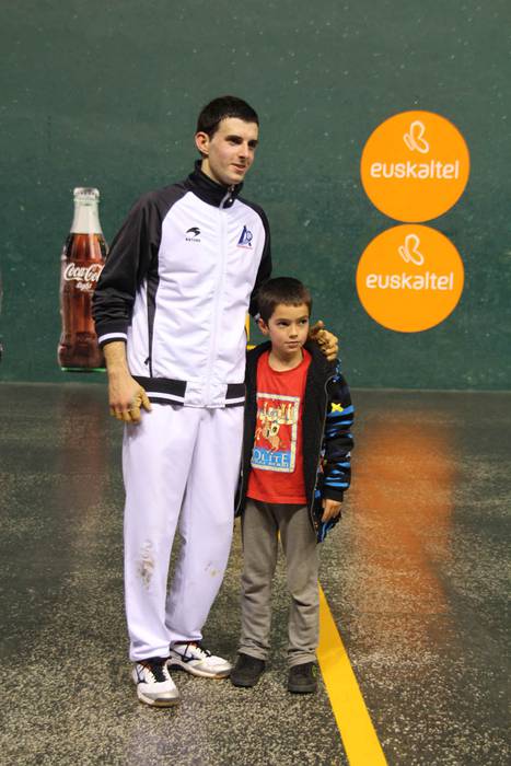 Altuna-Artola ligaxkako lehen partida 27 1445033126861