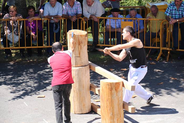 Festa giroa Santamañan 18 1468781629595