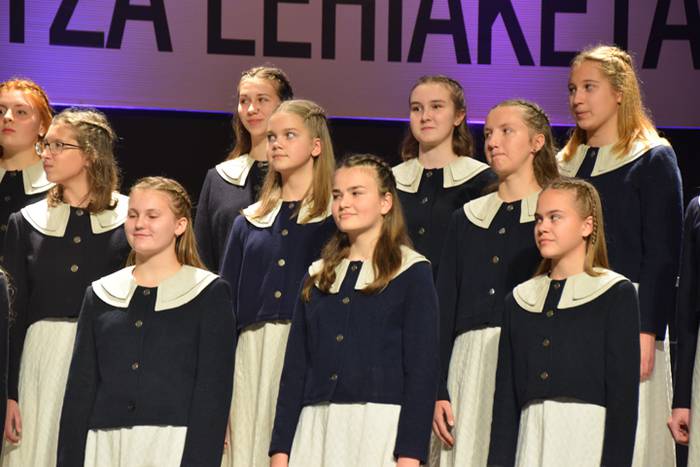 49. Abesbatza Lehiaketa, hau 14 1509802241823