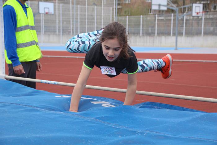 Eskola Txikien topaketak 420 68 1520602815264