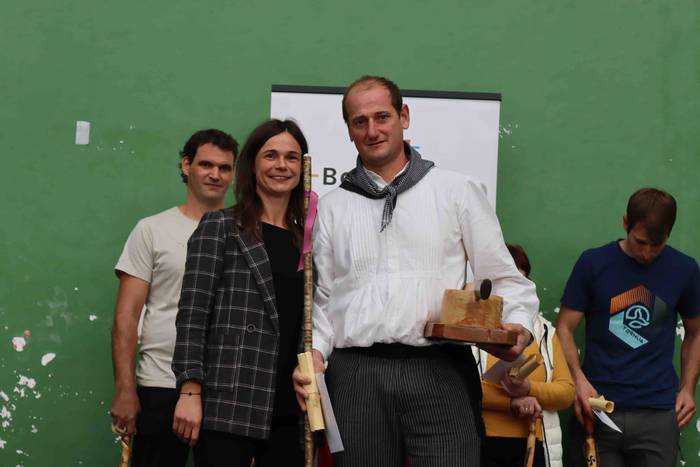 Sari guztiak banatu dituzte, 57 1667751740312