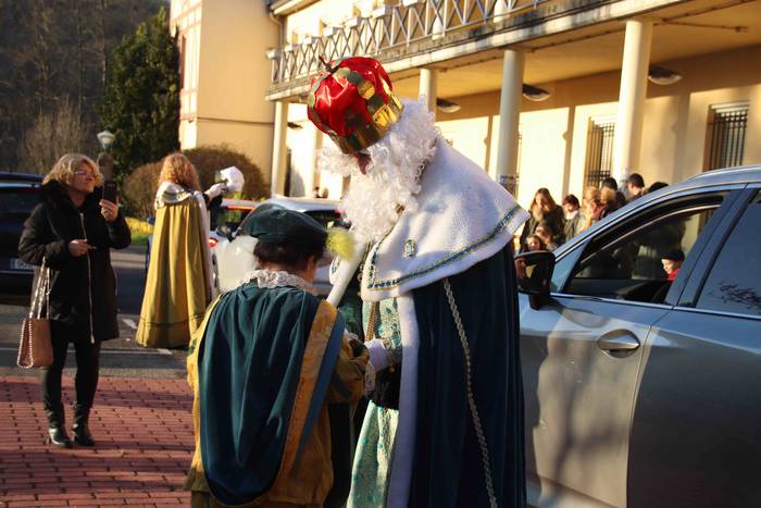 Errege Magoak heldu dira Tol 6 1578242293886