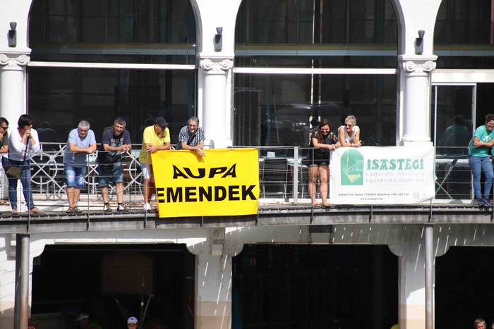 Arraunean, elkartasunez 137 1568479684001