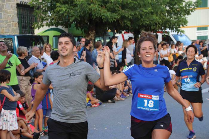 Elena Silvestre eta Xabier L 65 1567672452738