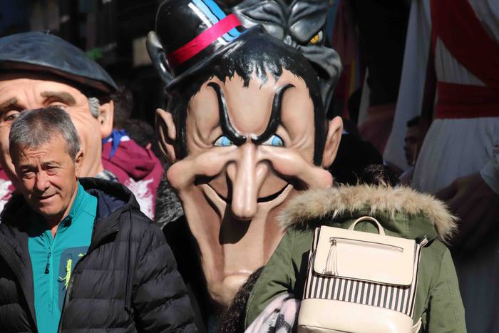 Erraldoi eta buruhandiak Zal 54 1582375968682