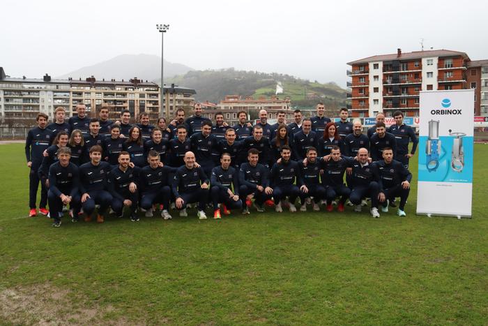 Ixilpen taldea aurkeztu dute