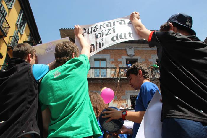 Euskarari indar ufada 143 1495898148082