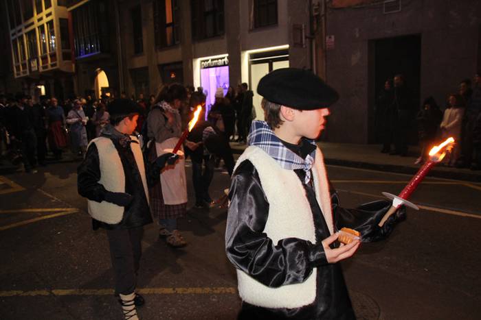 Harrera jendetsua Tolosan 34 1483642204228