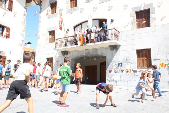 ADUNAKO JAIAK 2017. TXUPINAZ 21 1502544686639