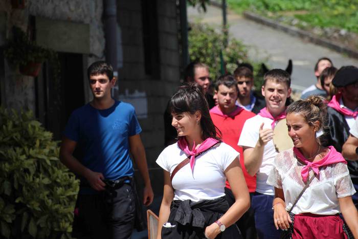 Suziriari aurrea hartu diote 8 1565791743266