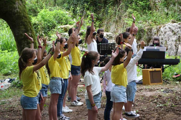 Basoaren erdi-erdian 18 1623508587719