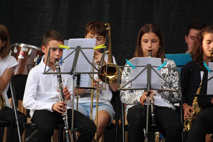 irurako jaiak 2015 loatzo banda 1 1443546224225