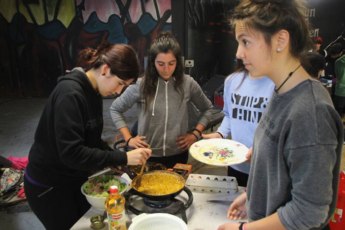 Anoetako Gaztetxea Urtemuga Eguna  2 1462649174689