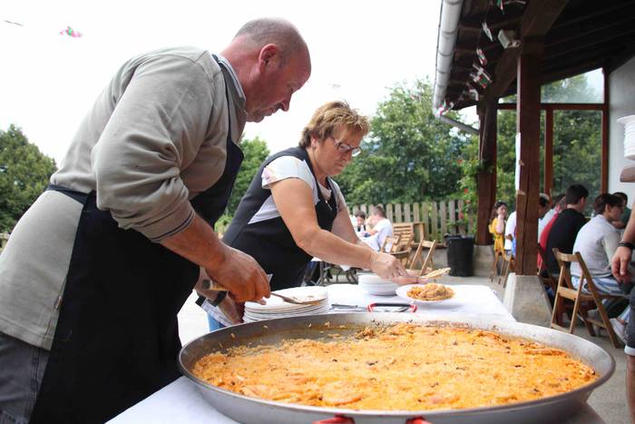 Jantoki pribilegiatu bat, Sa 1 1532186880302