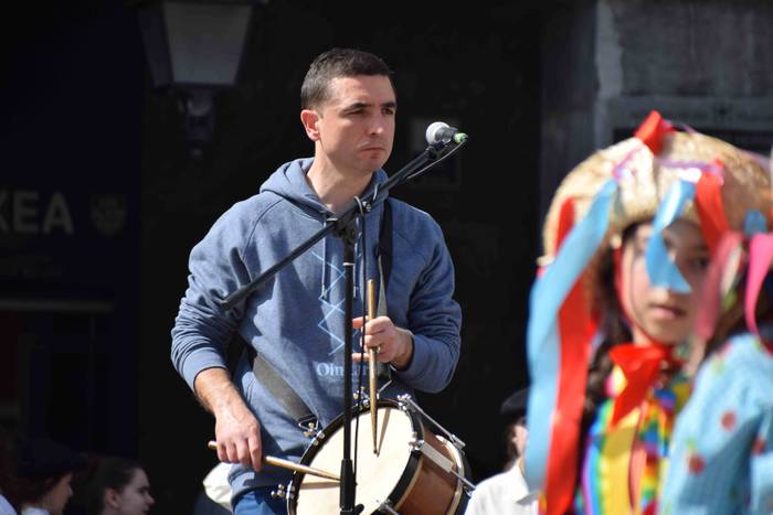 Oinkari dantza taldearen dan 37 1648304069090