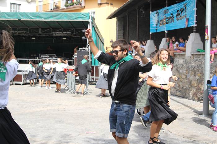 Gaztetxo, gazte eta bikoteen eguna 56 1474724350369