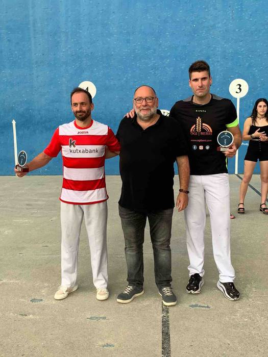 Banatu dituzte txapelak 54.  19 1659950149885