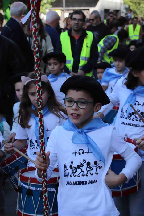 Danbor hotsek esnatu dute au 24 1572095563208