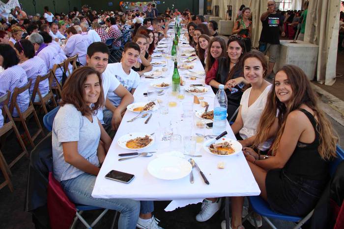 Ibarra San Bartolome jaiak 2 16 1535383100209