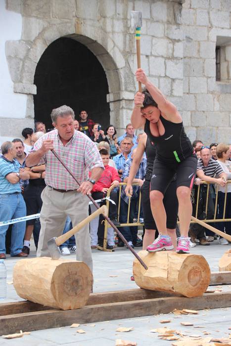 Abaltzisketa San Joan festak aizkora 12 1466947529859