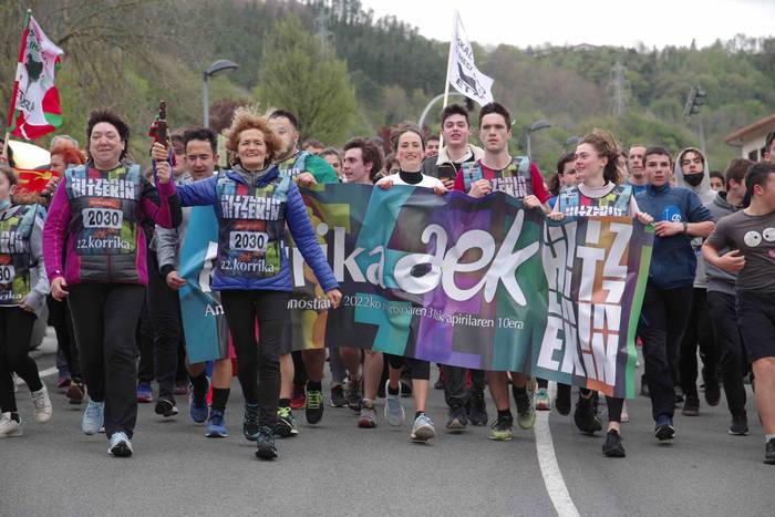 korrika, furgonetatik, Anoet 60 1649421147067