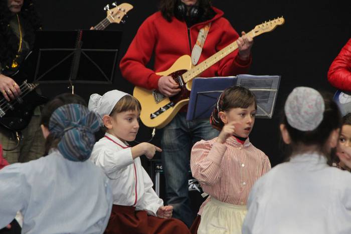 Lizartzako inauteriak 2016 antzerkia 20 1453571683442