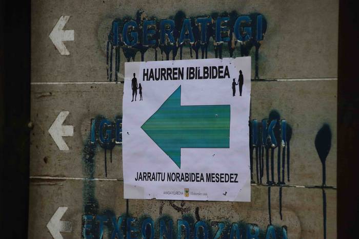 Mugimendu erdi librea 13 1588012115951