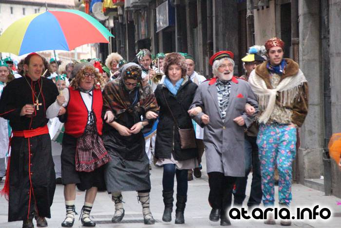 inauteriak 2016 zaldunita zezen plaza 15 1454867179424