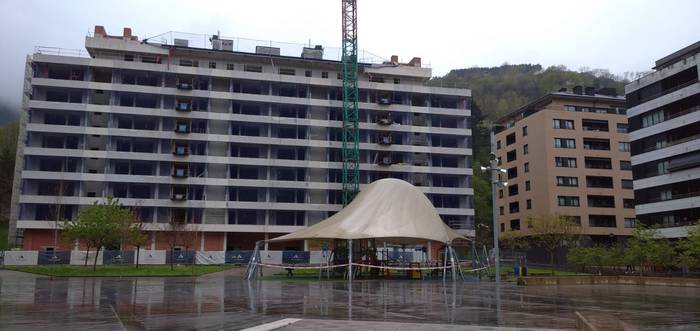 Lantegiak itxita COVID - 19 19 1585662798680