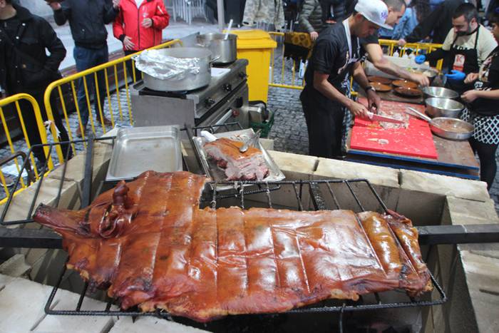 Haragi topaketan omenaldia e 18 1524947676623