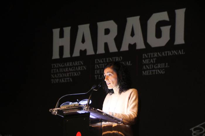 Haragi topaketan omenaldia e 13 1524947643194