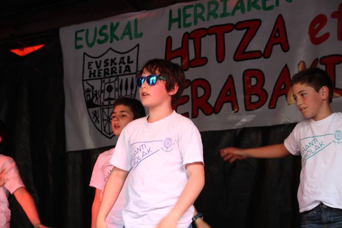 Anoetako Korputsak 2016. Play-back. 19 1464368652448