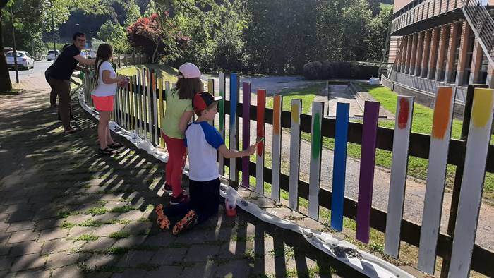 OLGTBI+ eguna mural margoket 2 1656435142360