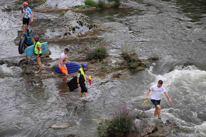 Irudimena airean, gazteen po 68 1564165720732