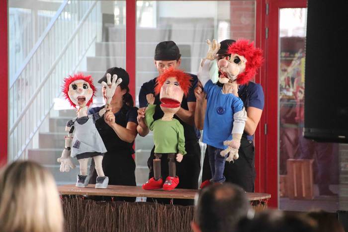 Kale antzerkia egin dute Vil 16 1595680099471