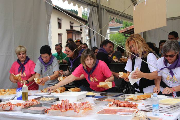 Ikaztegietako Eskola Txikiak Festa 91 1465744489159