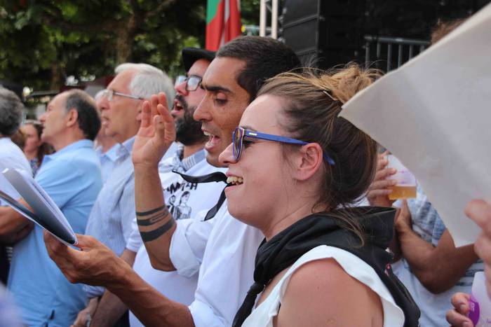 Bero sargoria, sagardoz bust 99 1532983003122