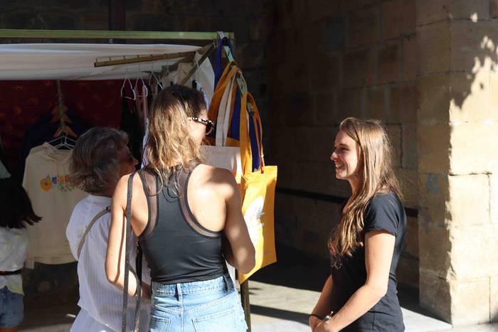 Emakume sortzaileek hartu du 22 1665918594097