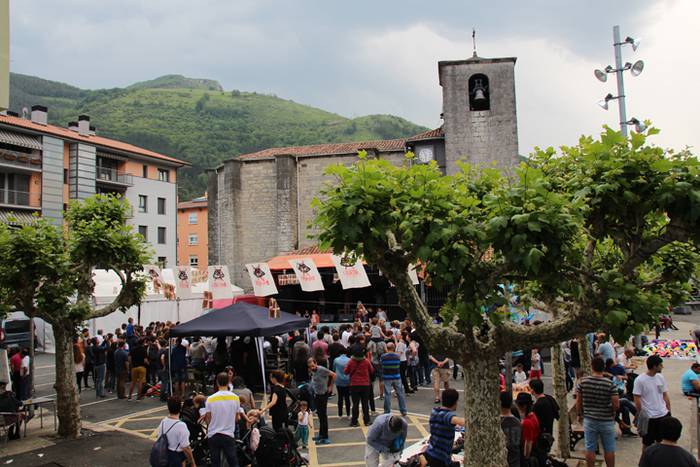 Anoetako Korputsak 2016. Play-back. 22 1464368653585