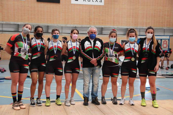 Susana Davila eta Mikel Alva 31 1619708679076