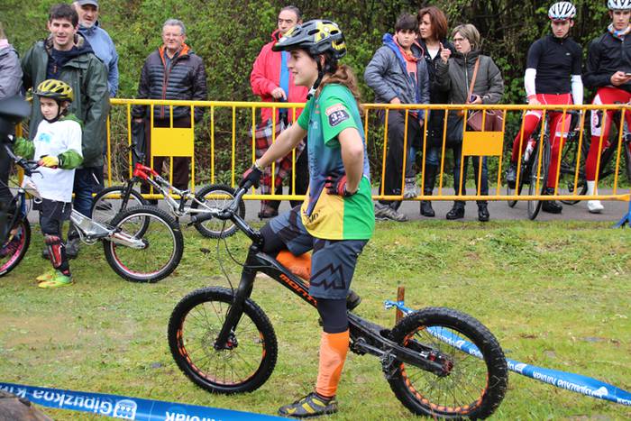 Bi gurpilen gainean  46 1491138648831