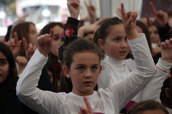 Dira ez, dituzte 17 1511616363575